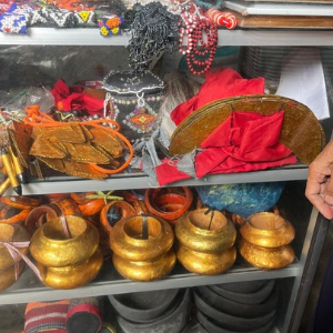 Perlengkapan Menari